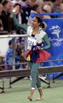 Freeman celebrates women's 400-meter gold medal